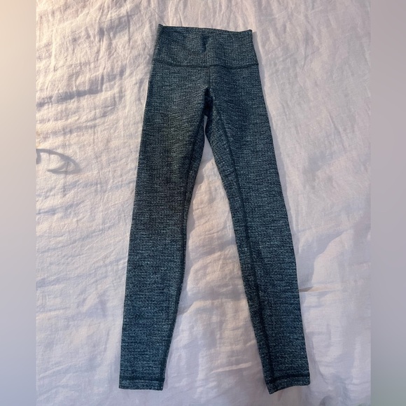 lululemon athletica Pants - Lululemon Luon Variegated Knit Black Heathered Black
Size 4, worn a few times25”